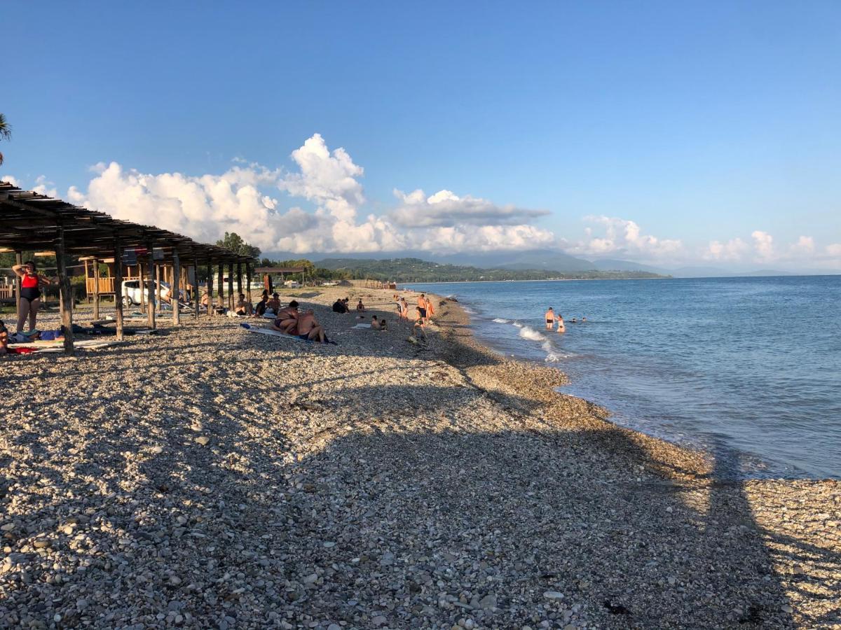 Gud House Hotel Gudauta Kültér fotó